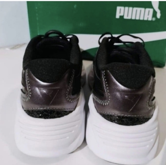Puma TRC LookWomen's, Size 7.5Color Black. New with box.Style: 38715702 - Picture 5 of 13